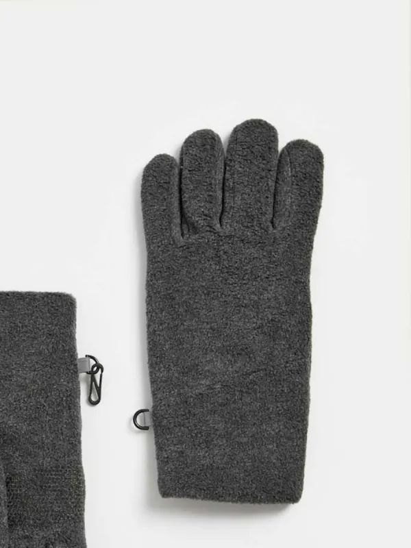 Cozy Touchscreen Gloves