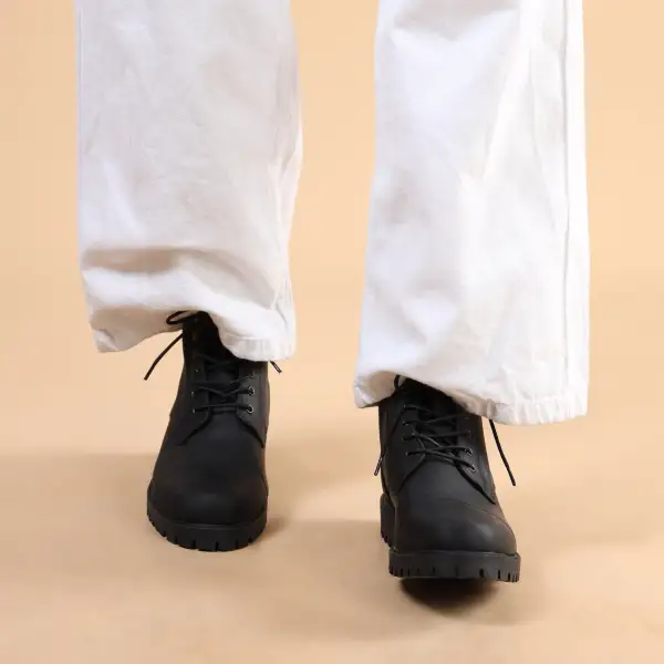 Men's Relaxed Everyday Lace Up Round Toe Riding Boots