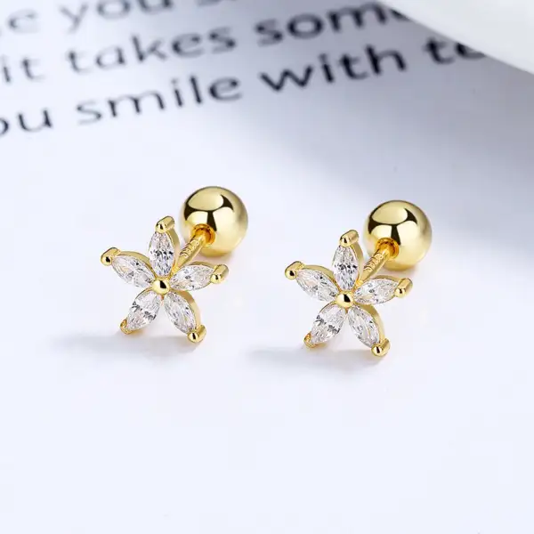 Women's Clean-Line Flower Stud Earrings