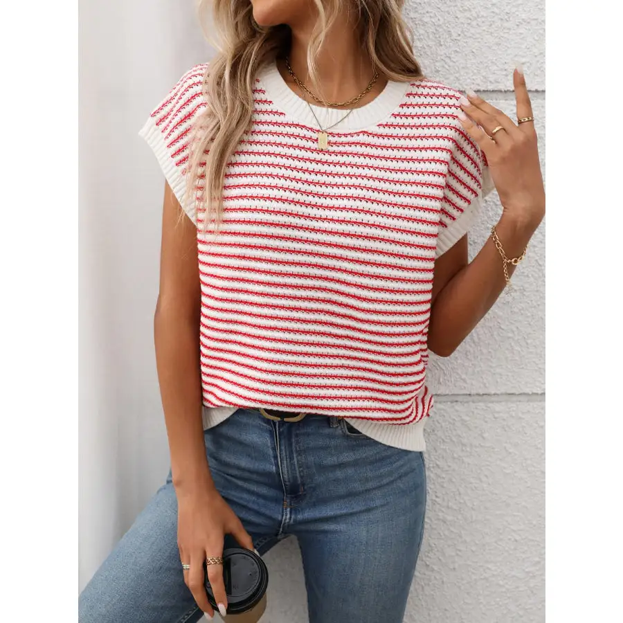 Round Neck Short Sleeve Knit Top