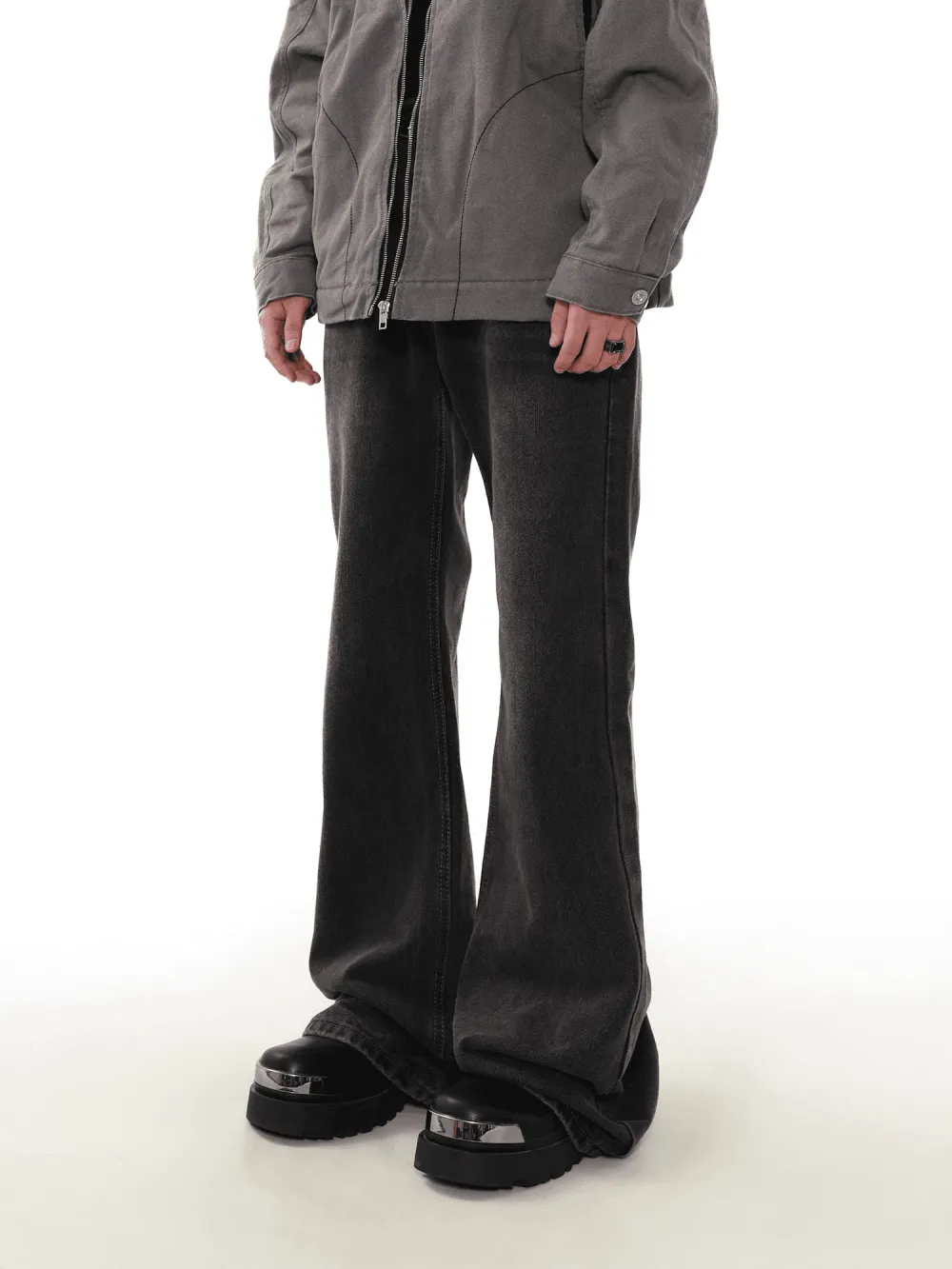 Flared Classic Jeans