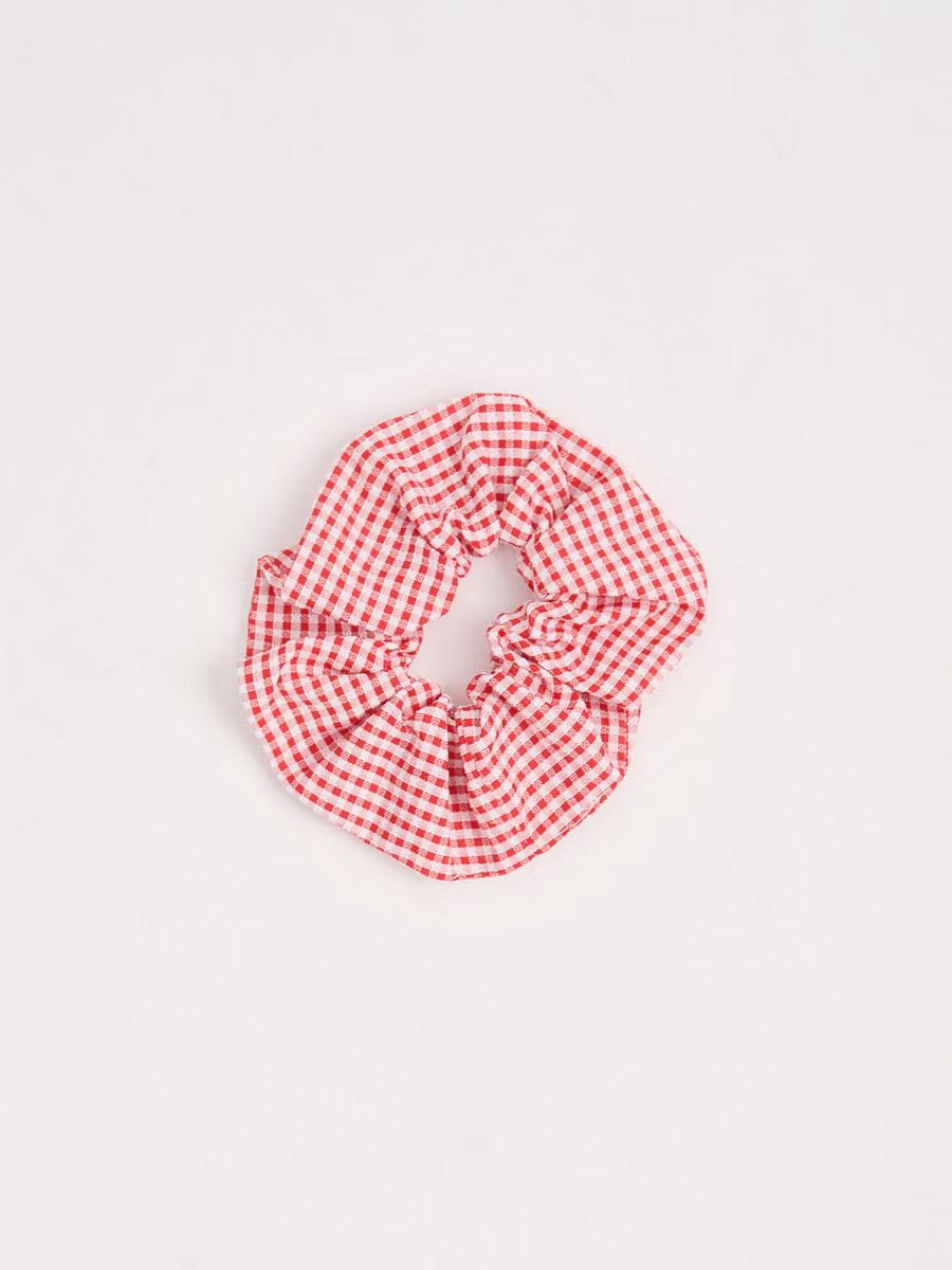 Blue Gingham Bucket Hat and Scrunchie Set detail 3