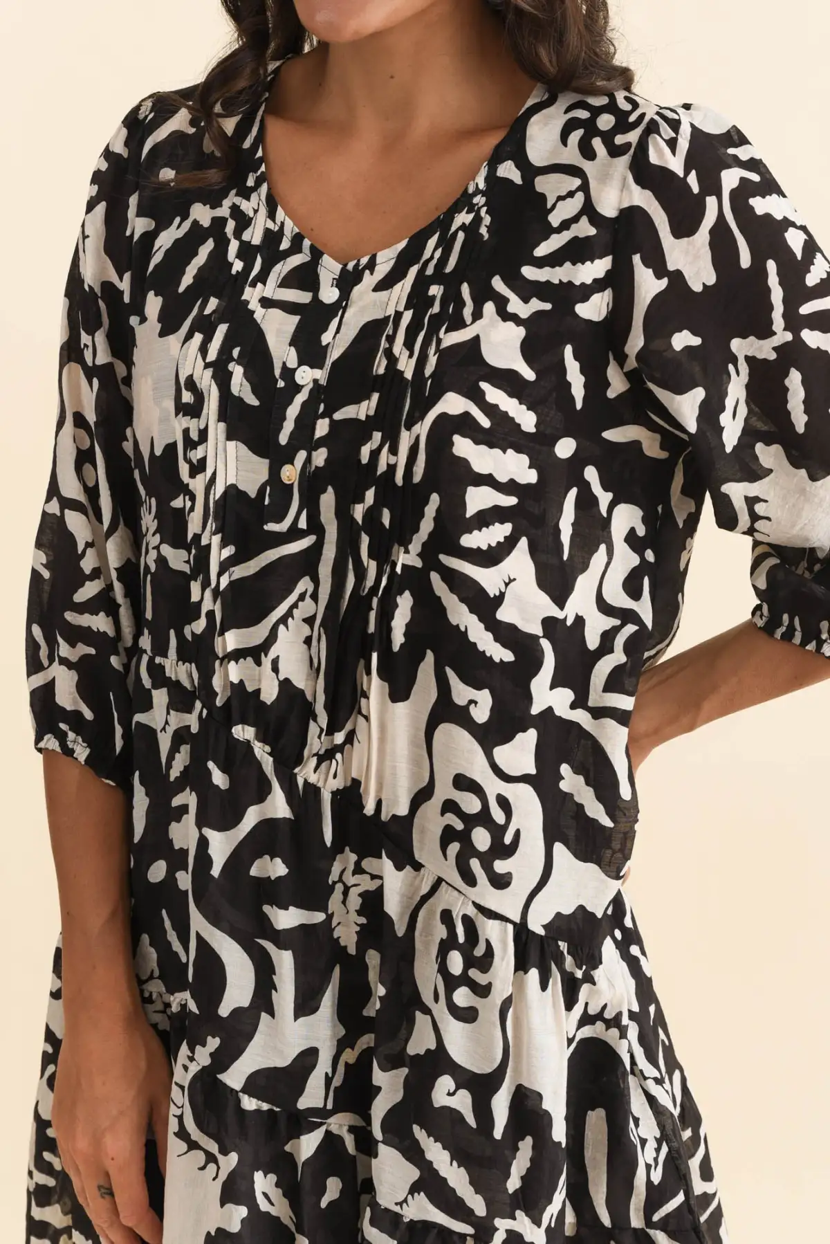 Pocket Above-Knee Cotton Floral Pleated V-Neck Half-Sleeve Dress