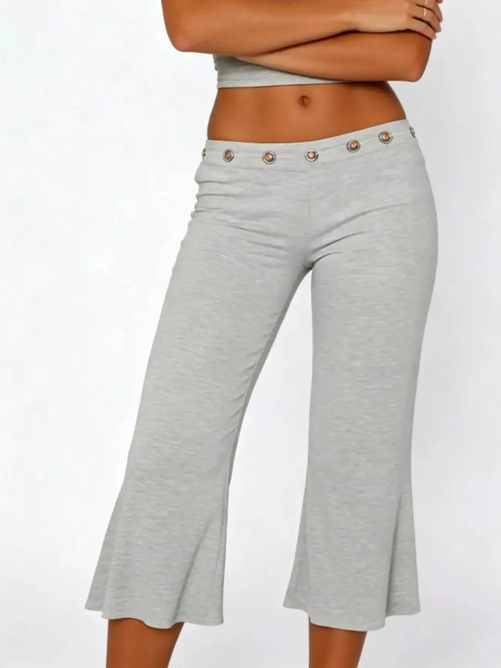 Mid Rise Capris Pants