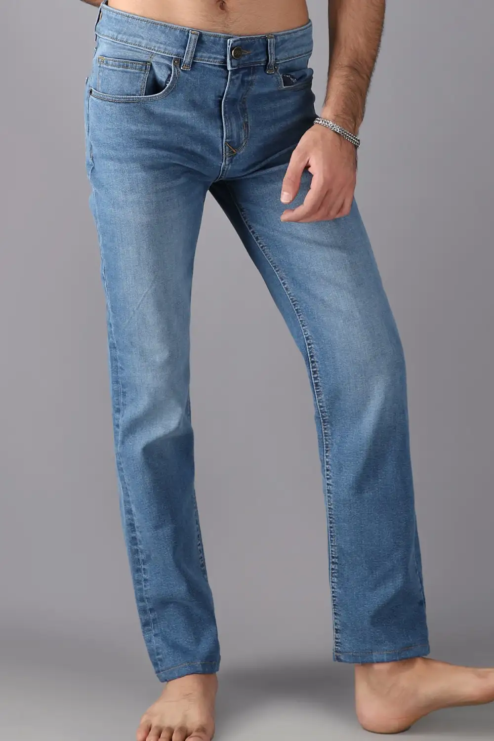 Relaxed Straight-Leg Jeans