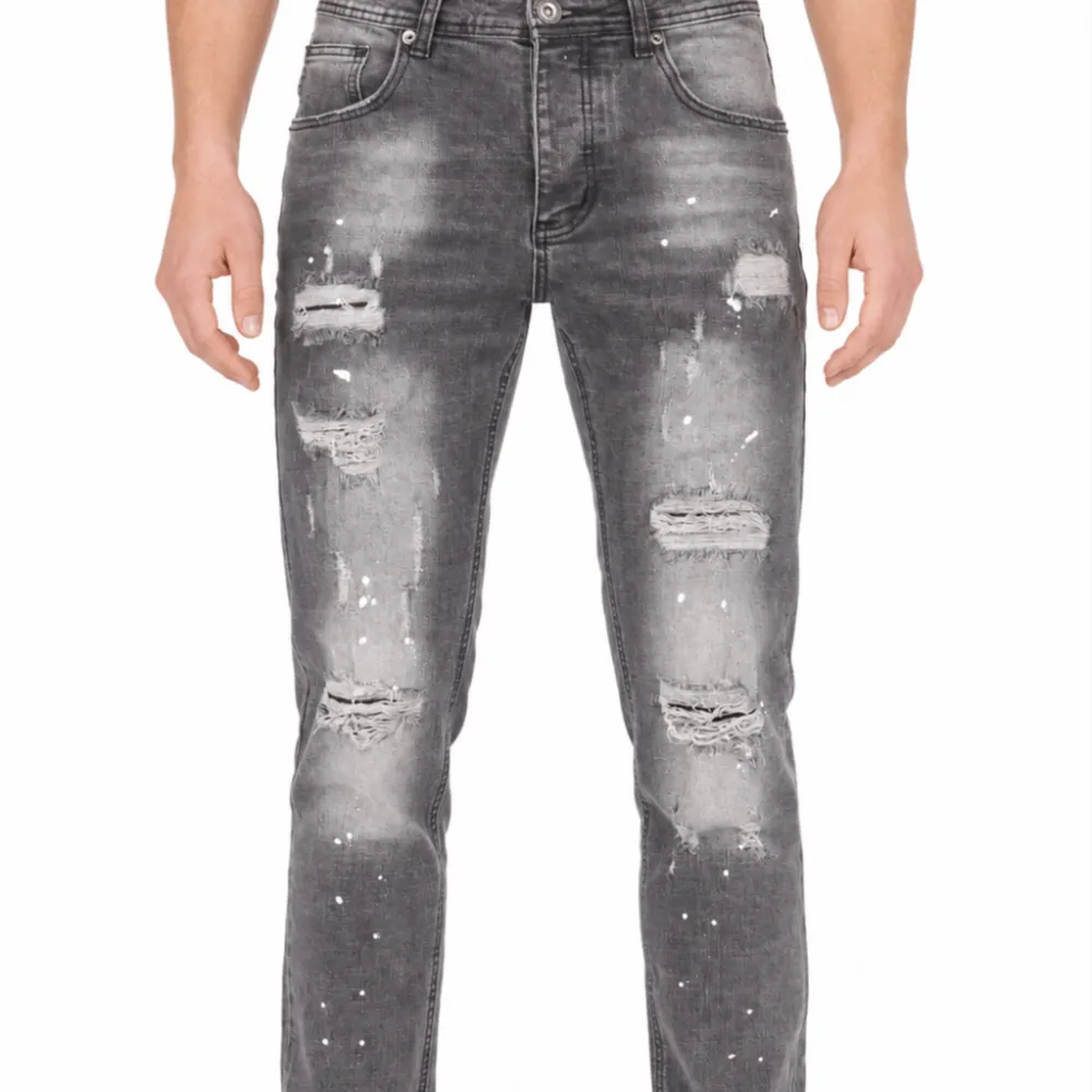 Classic Distressed Slim Fit Paint Splatter Five Pocket Jeans
