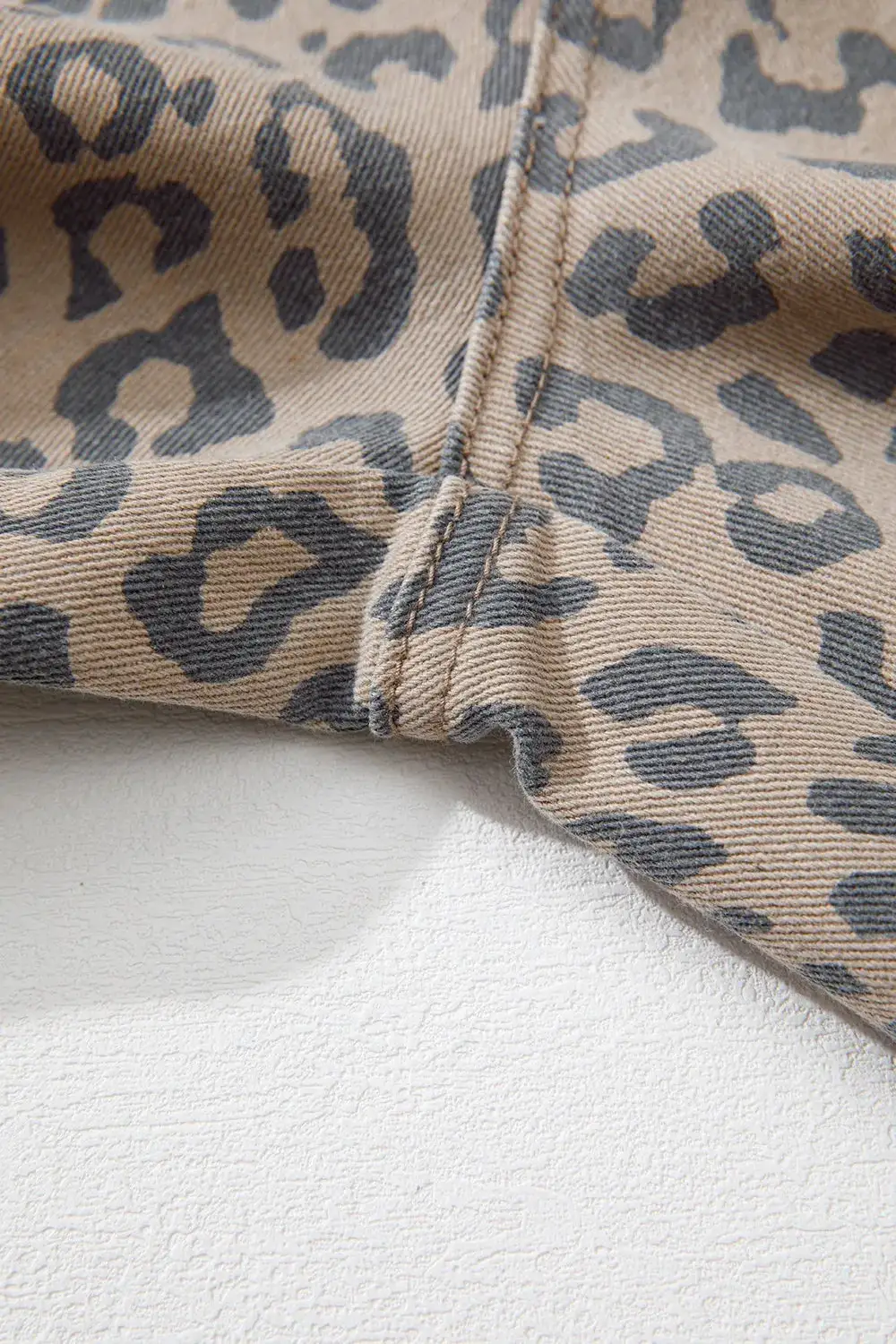 Leopard Printed Drawstring Waist Pocketed Wide Leg Jeans