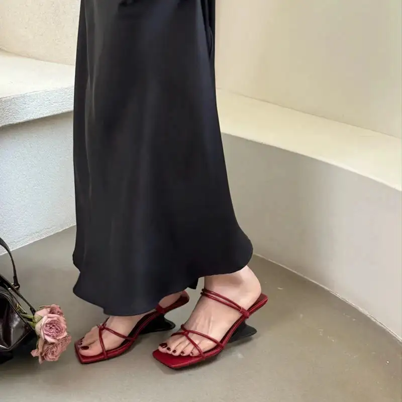 Open-Toe Block-Heel Heeled Sandals