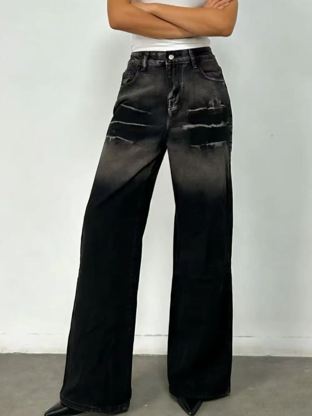 Classic Washed Wide Leg Jeans
