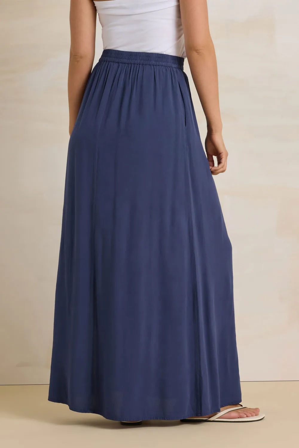 Elasticated Waistband Maxi Skirt