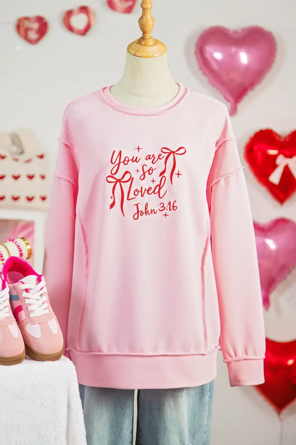 Women's Graphic Bow Detail Embroidery T-Shirt