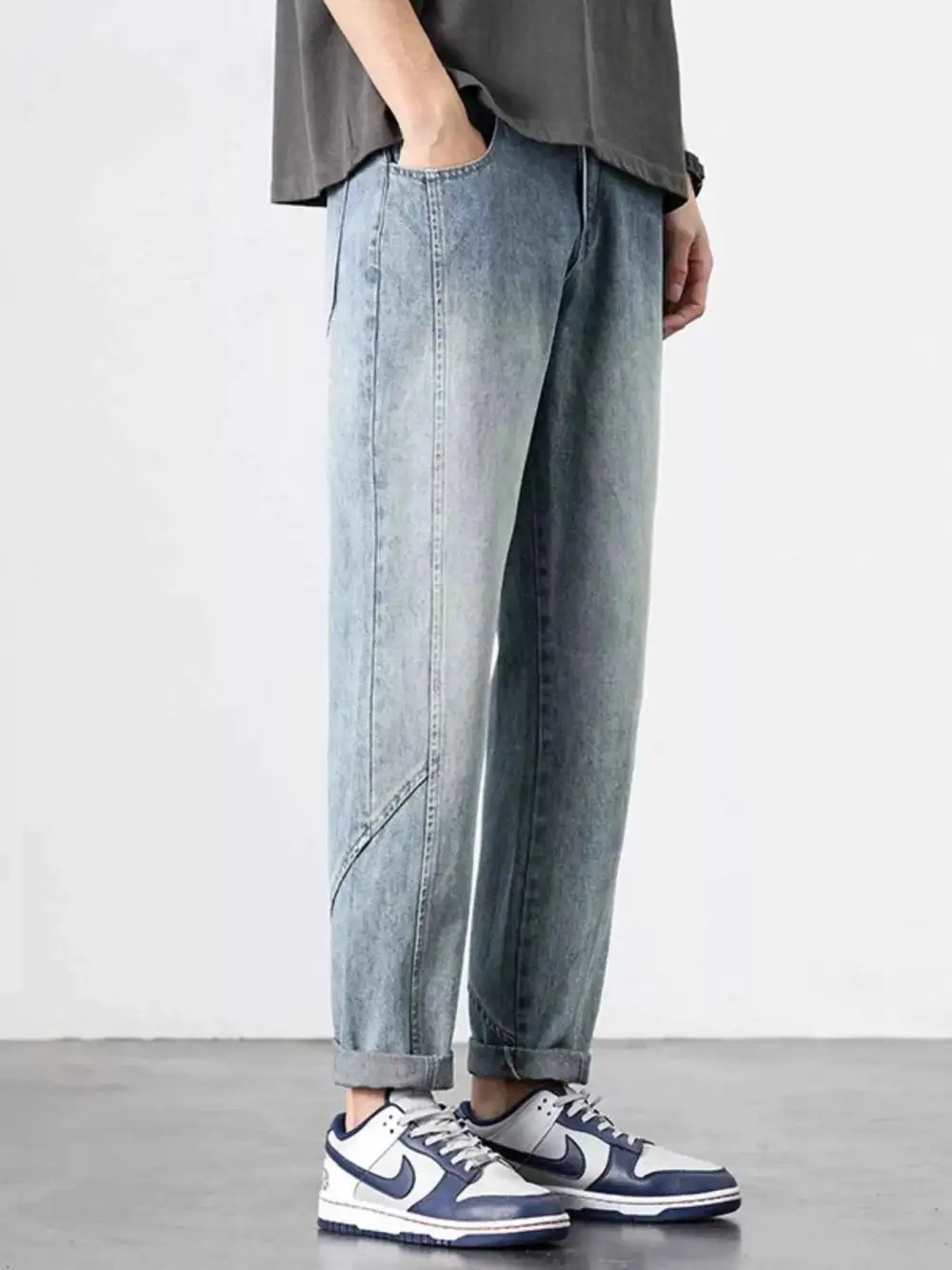Relaxed Washed Wide Leg Jeans