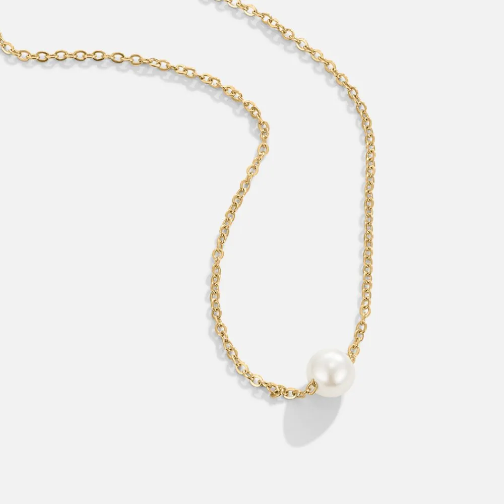 Solitaire Pearl Necklace