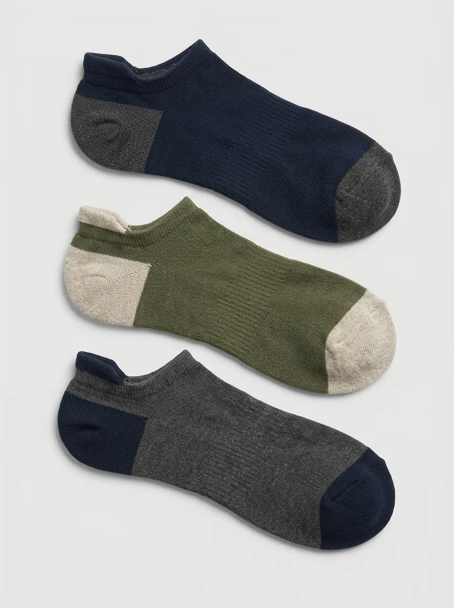 Men's Three-Pair Minimal Colorblock Ankle Sock Set
