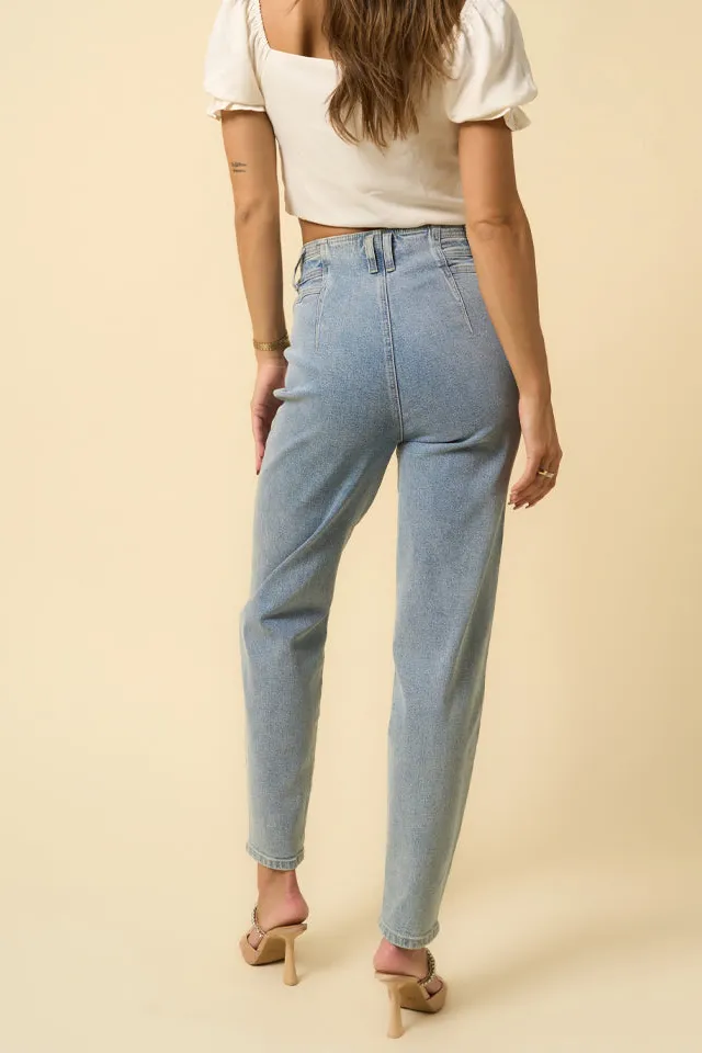 Women's Tapered Stretch Denim Jeans