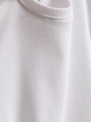 1.5-8yrs | Ribbed Lettuce Trim T-Shirt detail 2
