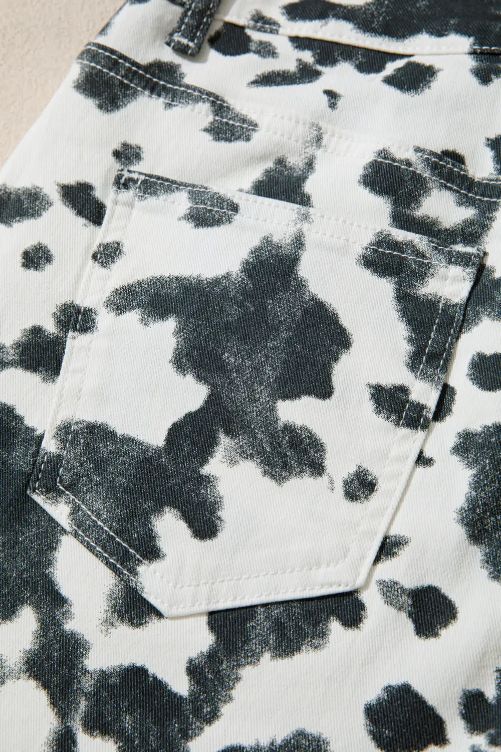 Women's Abstract Print Metal Button Regular Fit Full Length Jeans
