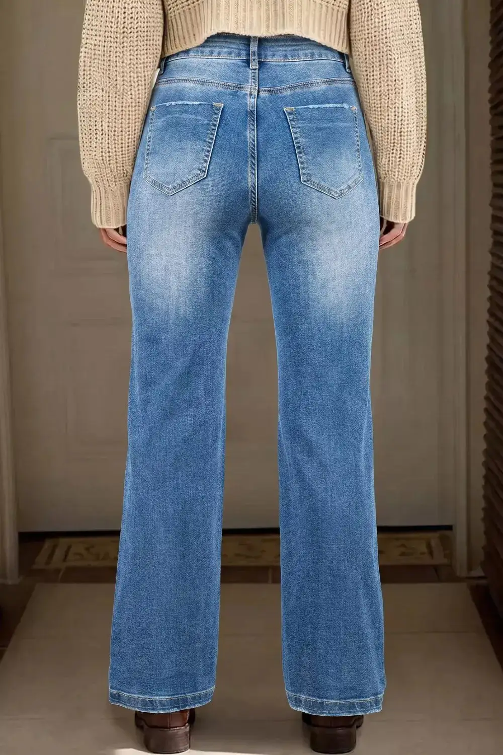 Washed Pocketed Stretch Straight Leg Jeans