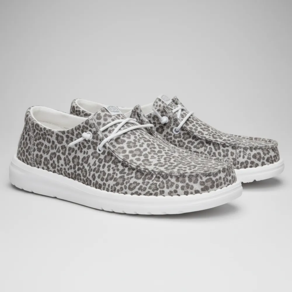 Wendy Luxe Leo Casual Shoes