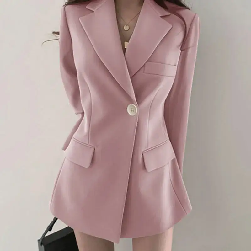 Lightweight Pocketed Tailored Blazer