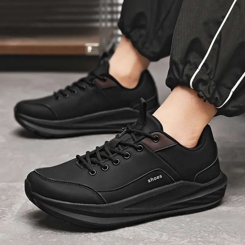 Men's Grip Sole Walking Shoes