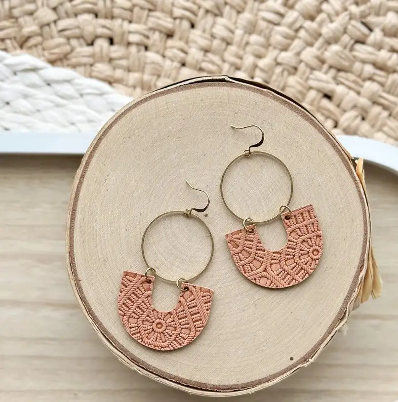 Hoop Earrings Saddle