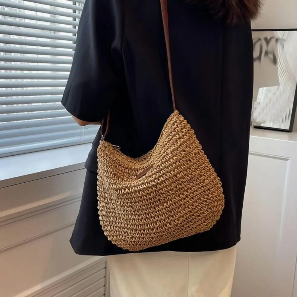 Smooth Smooth Shoulder Bag
