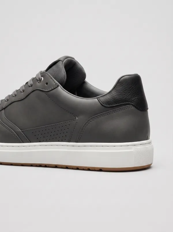 Leather-Panel Mesh-Panel Minimalist Men's Athletic Sneakers