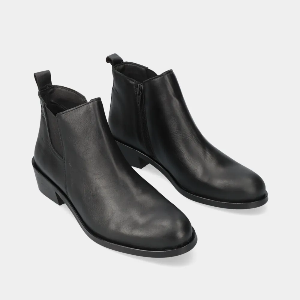 Leather Comfort Zip Elastic Ankle Boots