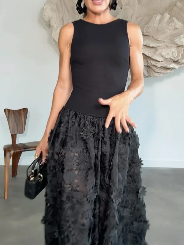 Lace Embroidered Sleeveless Midi Dress