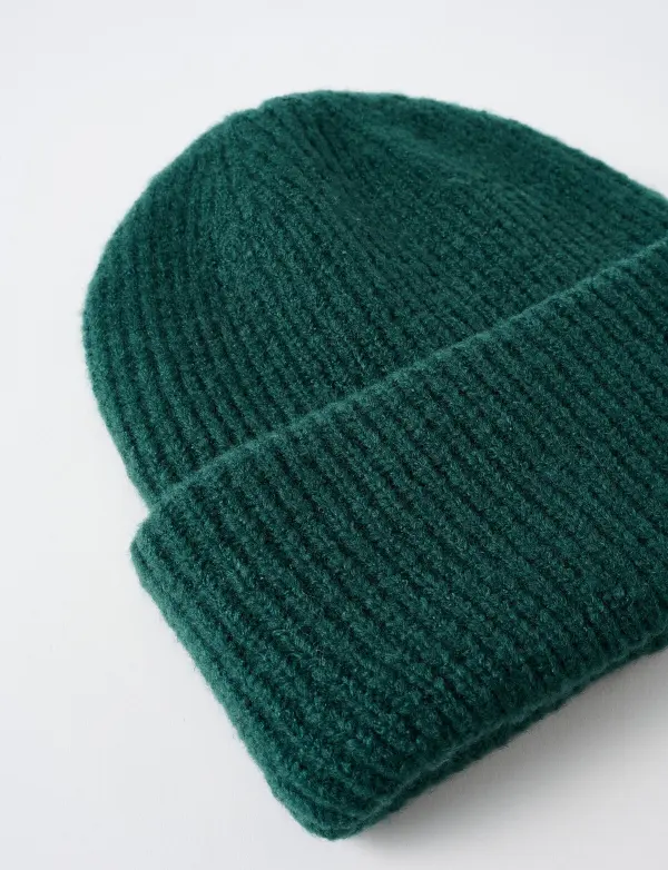Warm Ribbed Pine Green Hat