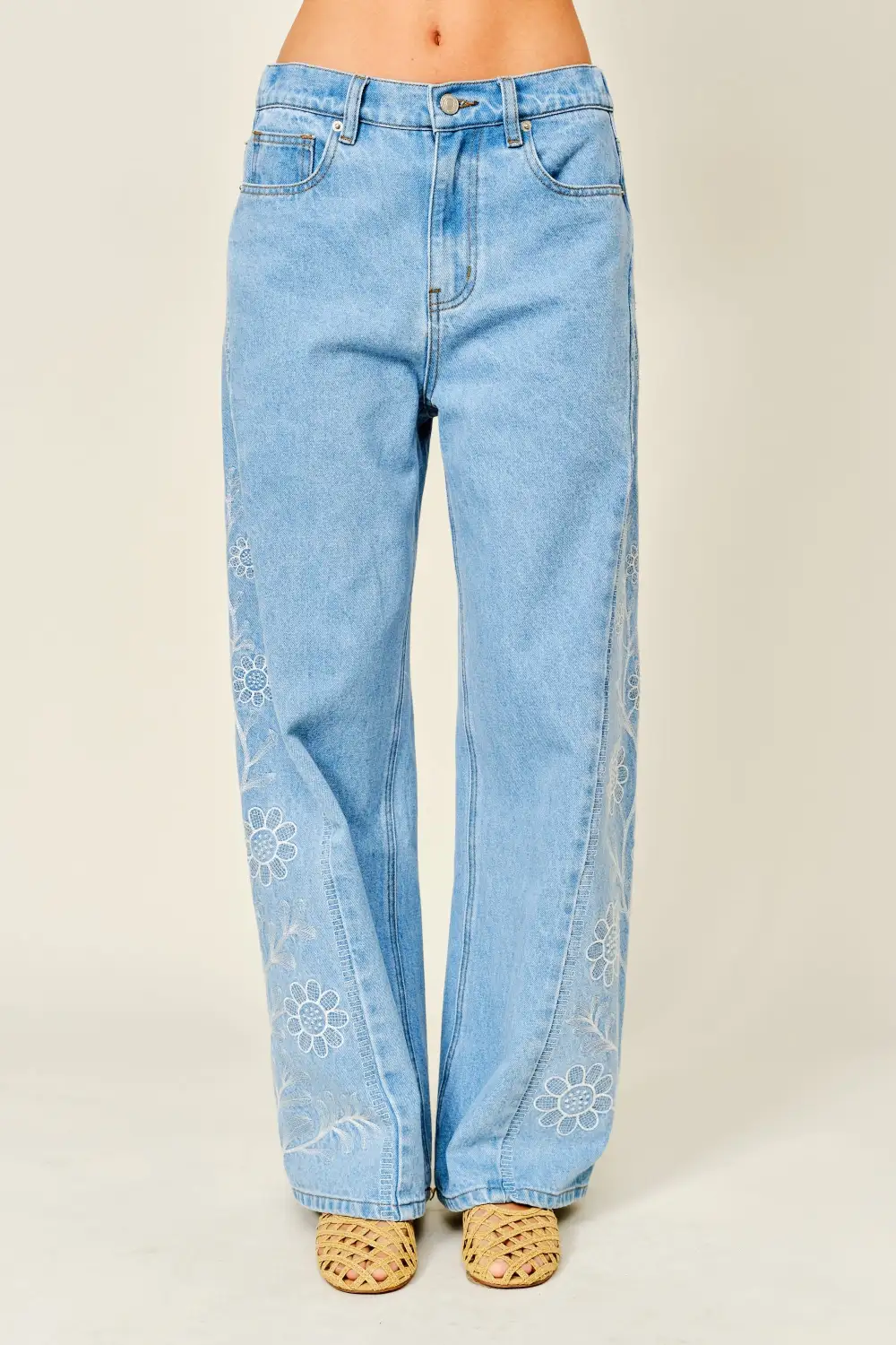 Women's Side-Embroidered Wide-Leg Jeans