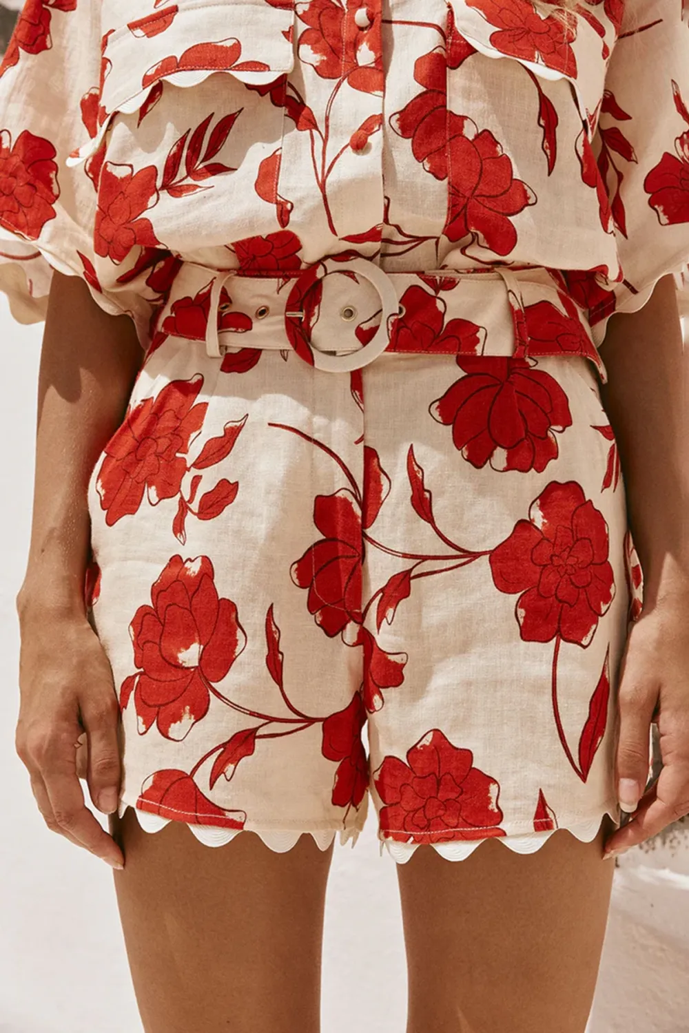 Floral Print Scalloped Hem Shorts