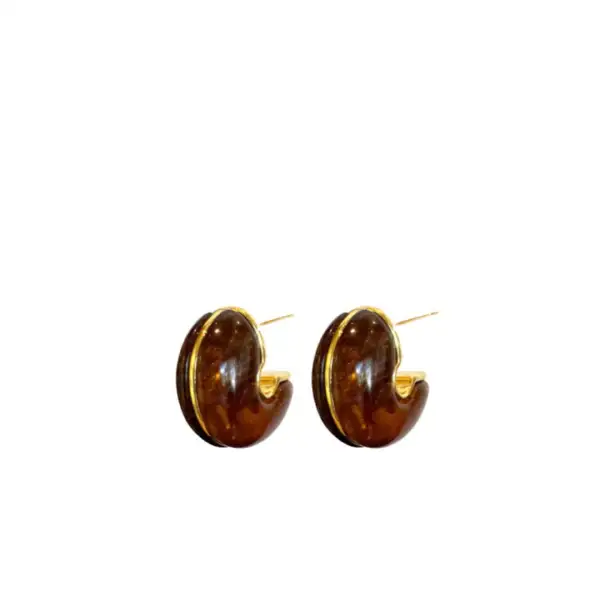 Sleek Refined Hoop Earrings