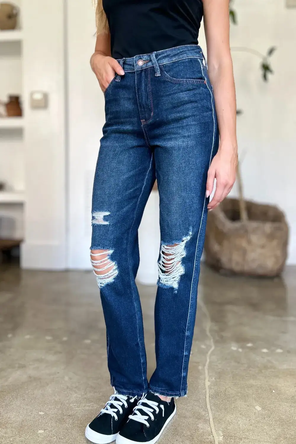 Everyday High Rise Raw Hem Straight Leg Jeans