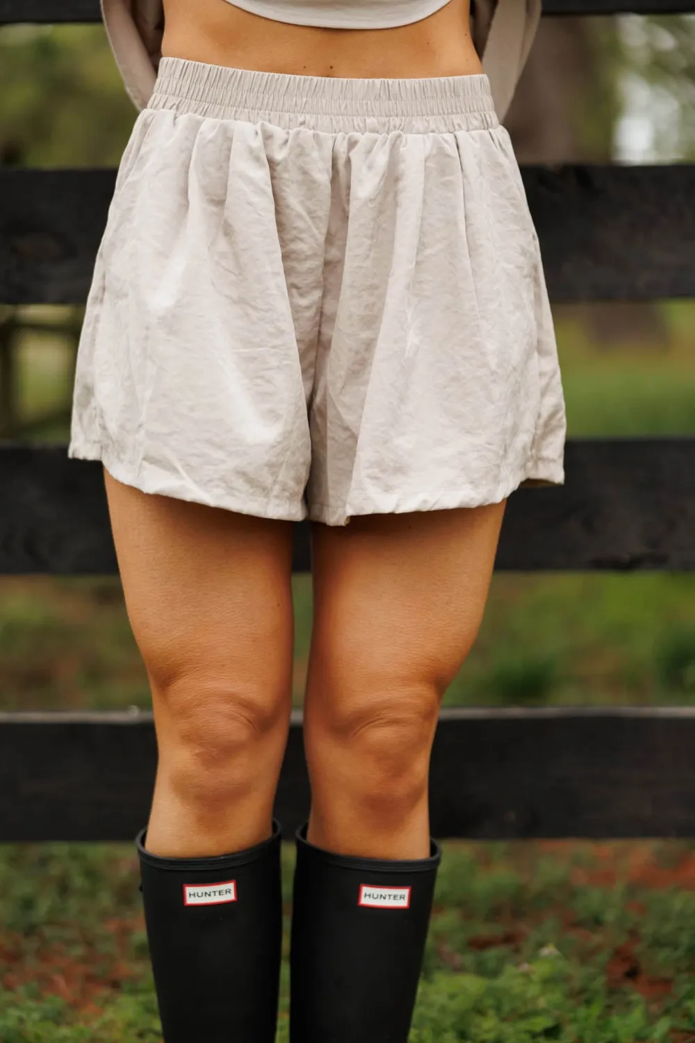 Elastic Waist Pocket Casual Shorts