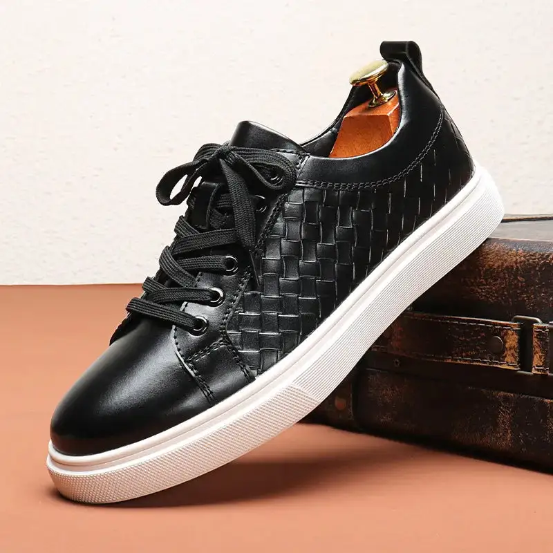 Casual Lace-Up Shoes