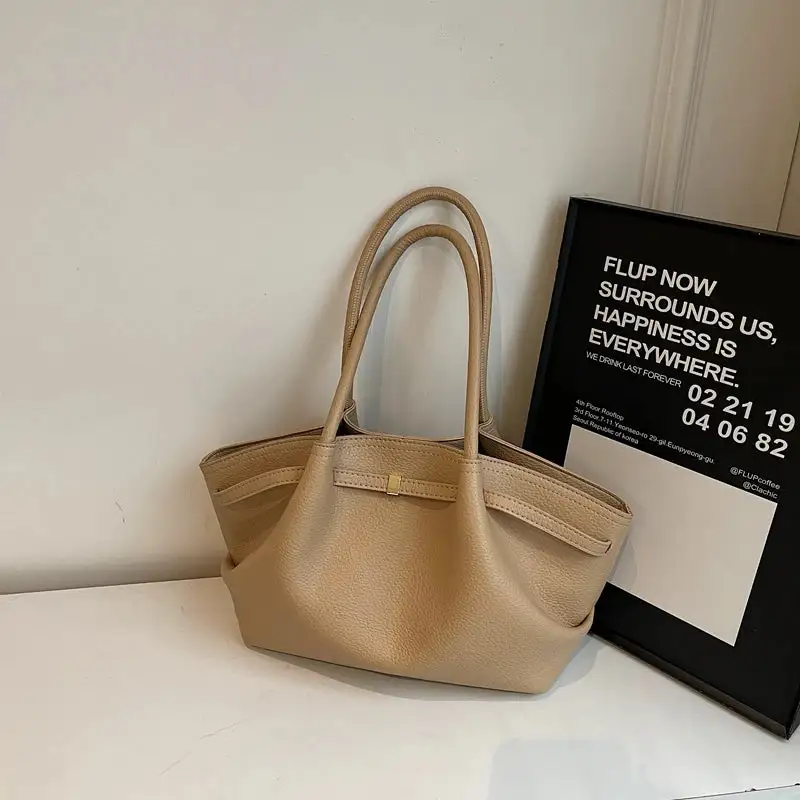 Elegant Carry: Genuine Leather Large-Capacity Tote Bag
