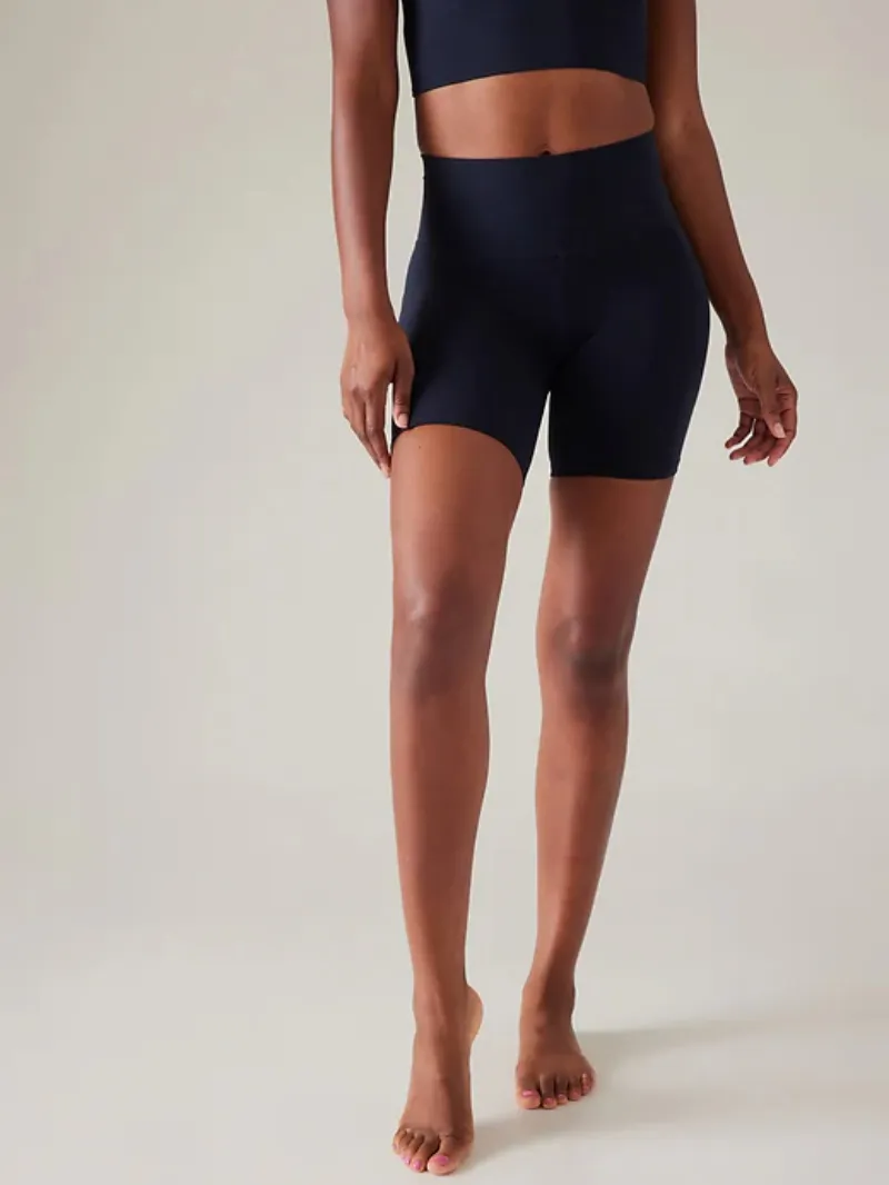 Burgundy Pocketed Athletic Shorts For Functional Casual Style