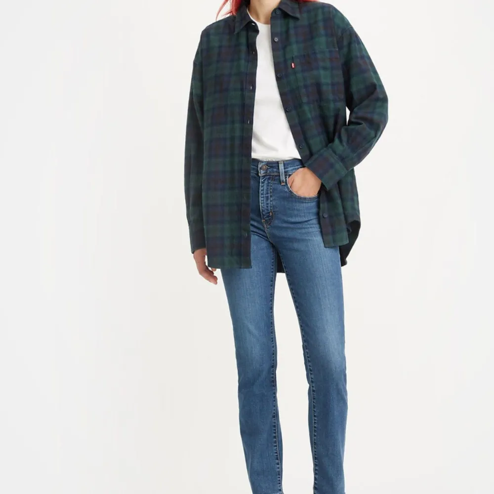 Straight-Leg High-Rise High-Waist Women's Jeans