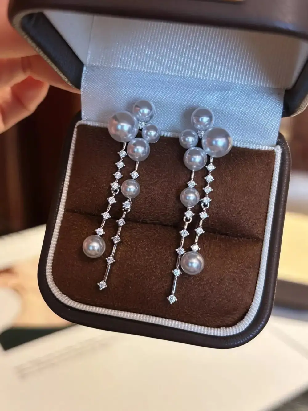 Women's Pearl Cluster Dangle Earrings