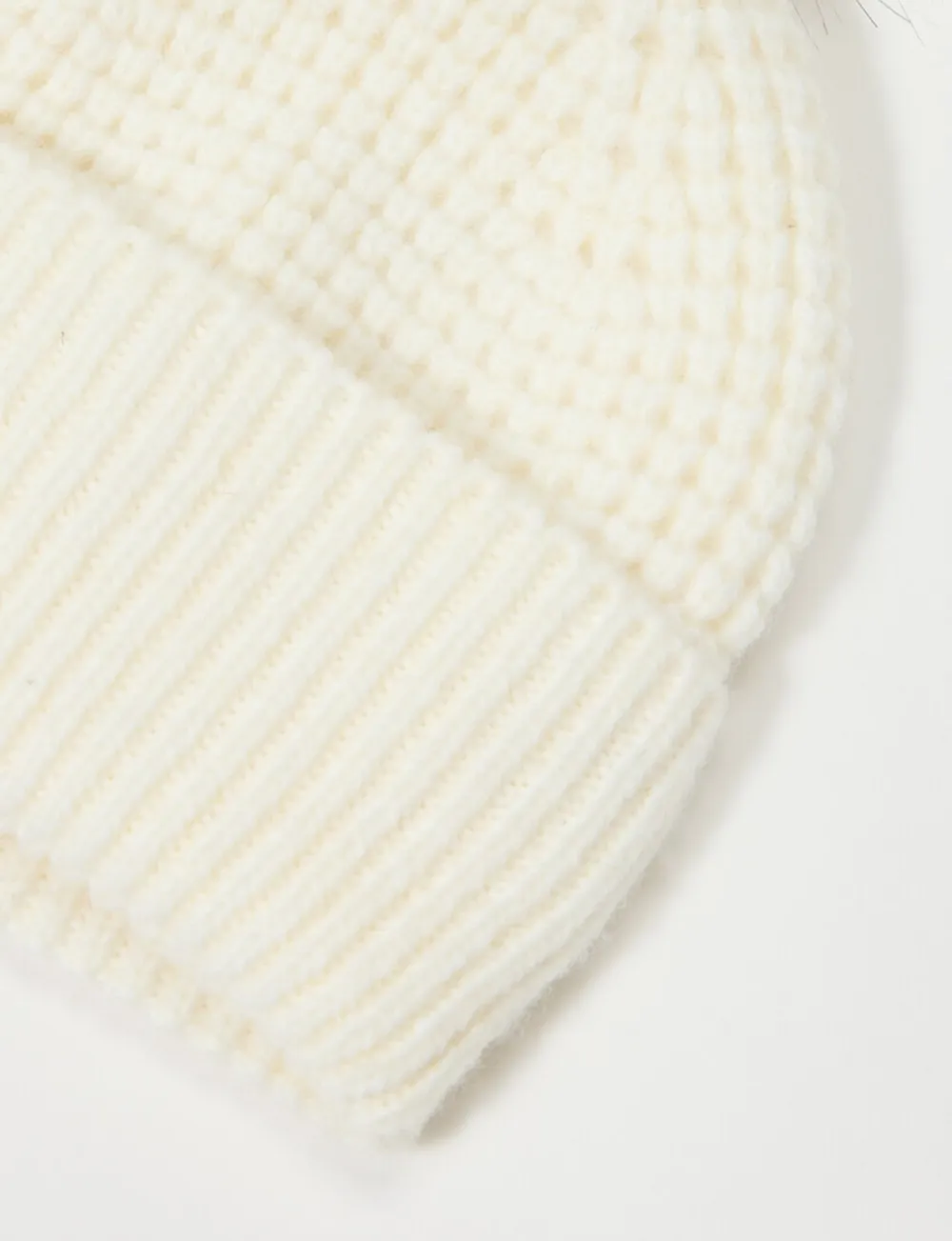 Gentle Cream Wool Ball Hat