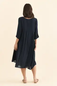 Knee-Length Rayon Pocket Round-Neck Half-Sleeve A-Line Crescent-Waist Dress