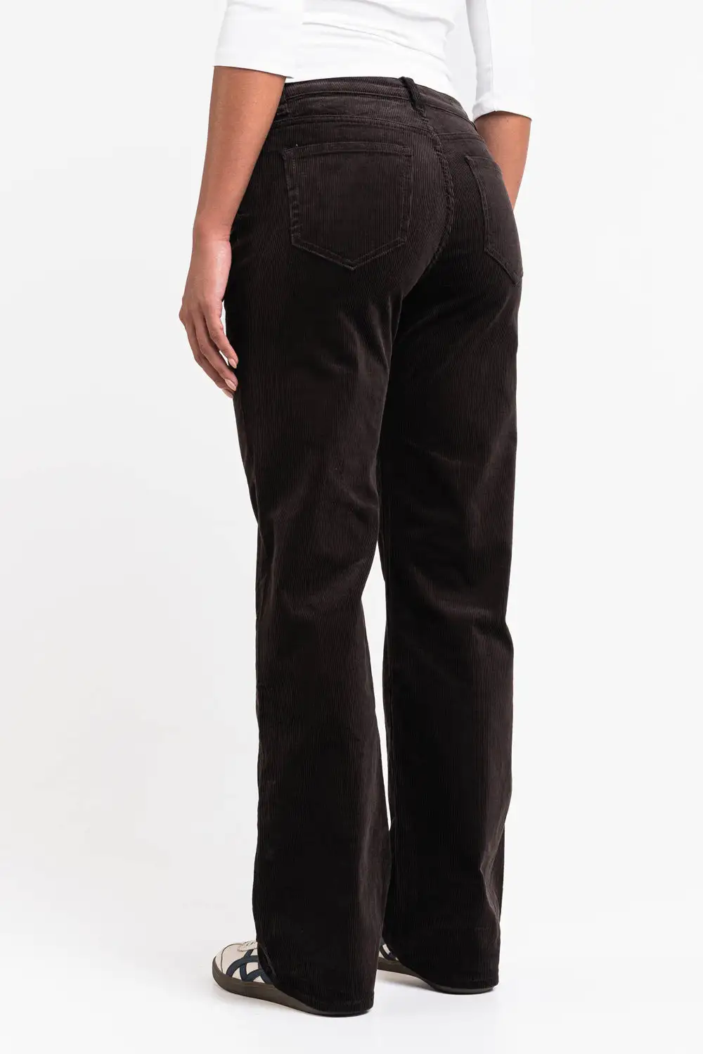Easy Style Mid Rise Straight Leg Jeans