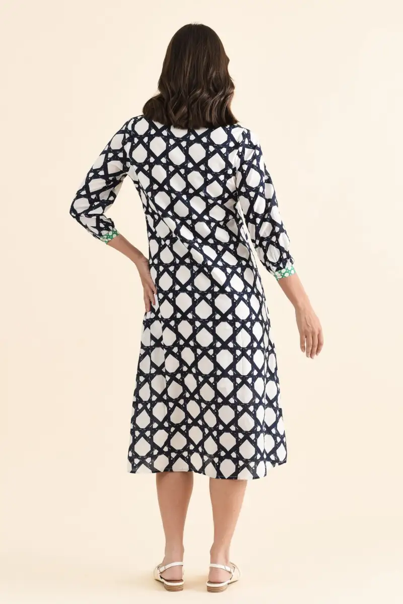 Below-Knee Geometric Cotton Pocket V-Neck Three-Quarter-Sleeve A-Line Dress