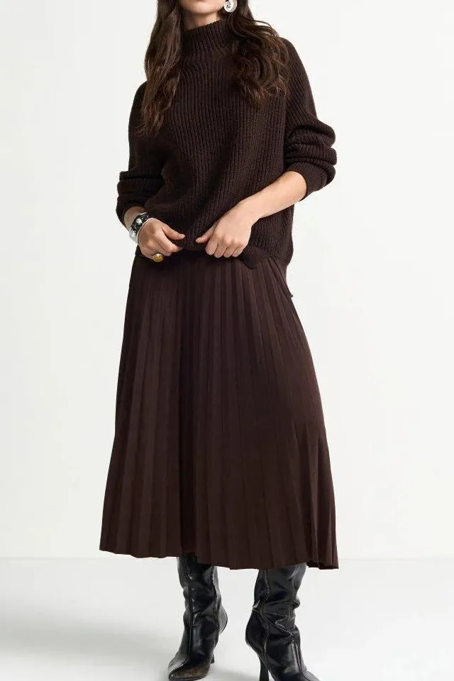 Elastic Waist Pleated Skirt