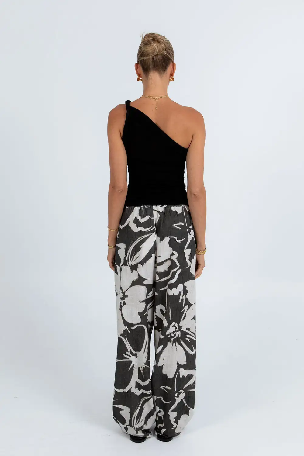 Easy Fit Off Shoulder Sleeveless Top
