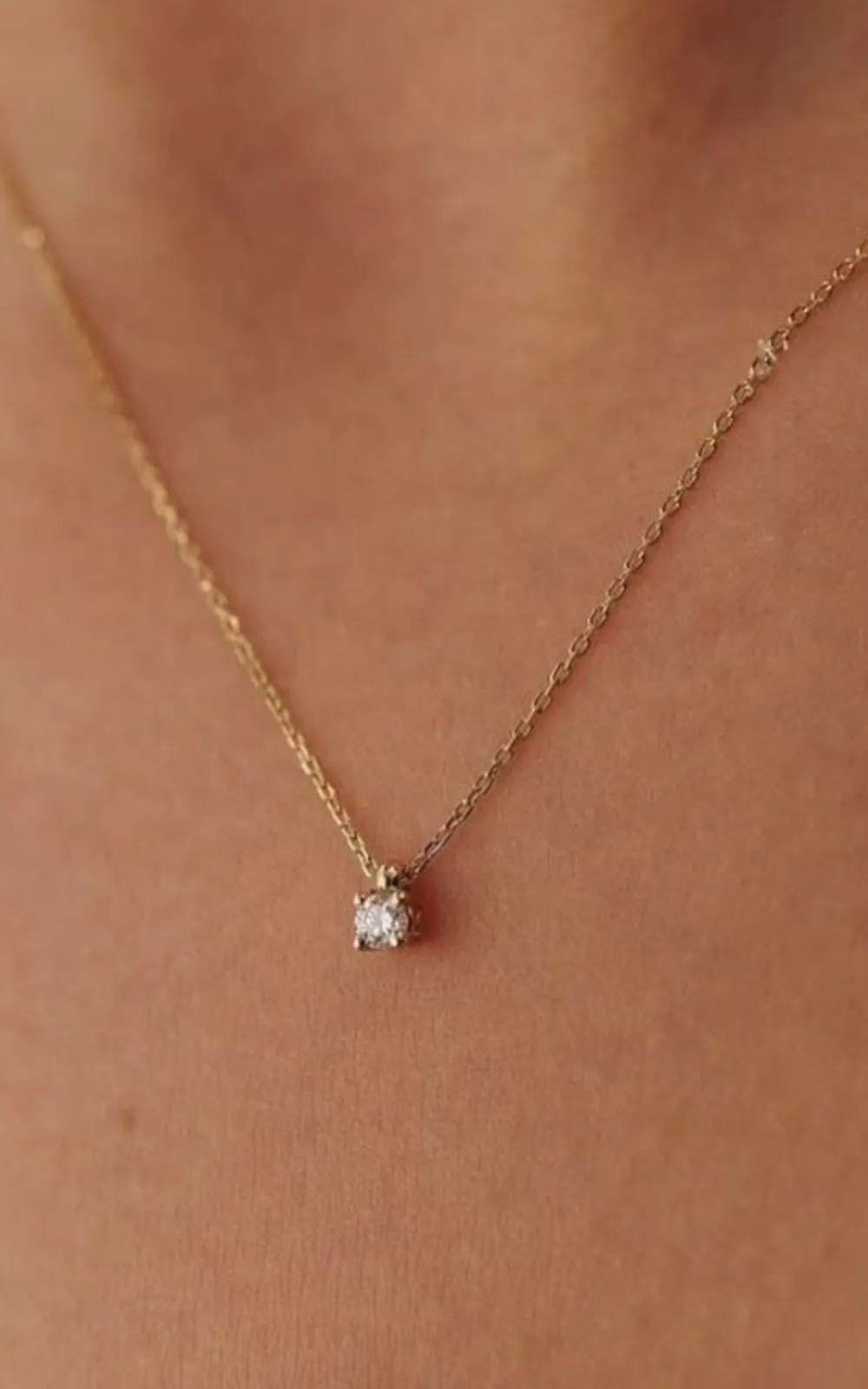 Sparkling Diamond Necklace