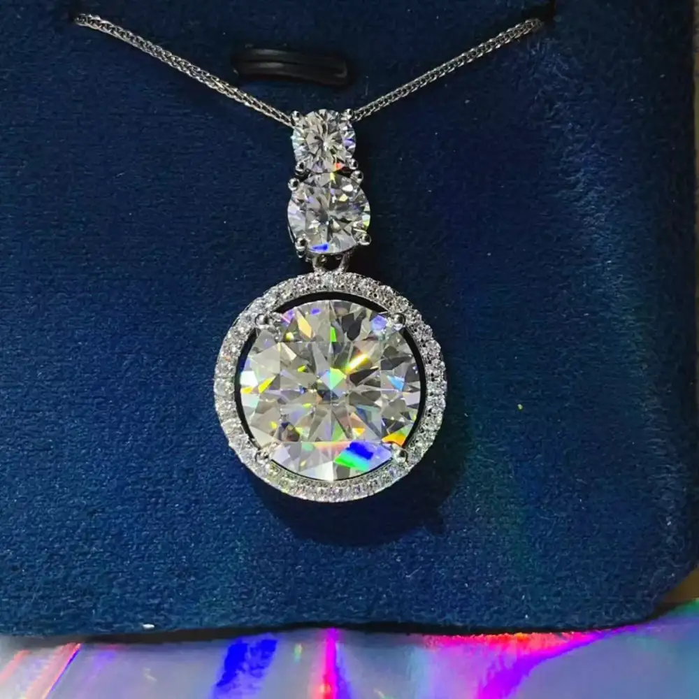 Modern Moissanite Jewelry
