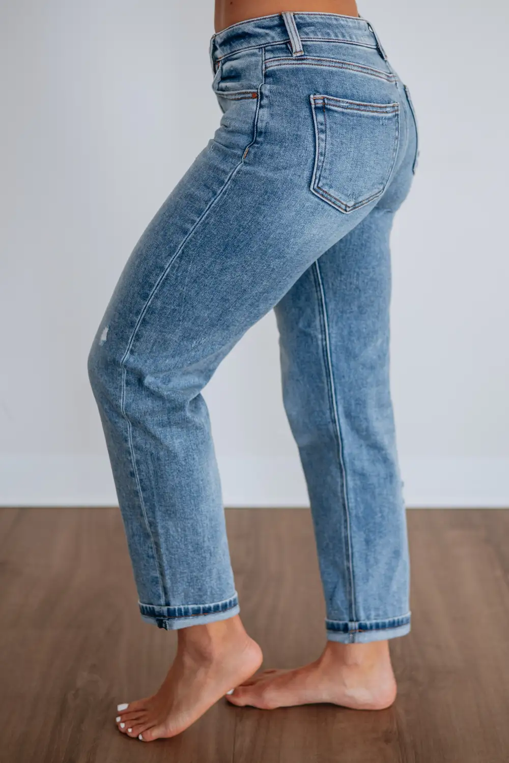 Women's High Rise Straight Leg Boyfriend Fit Jeans